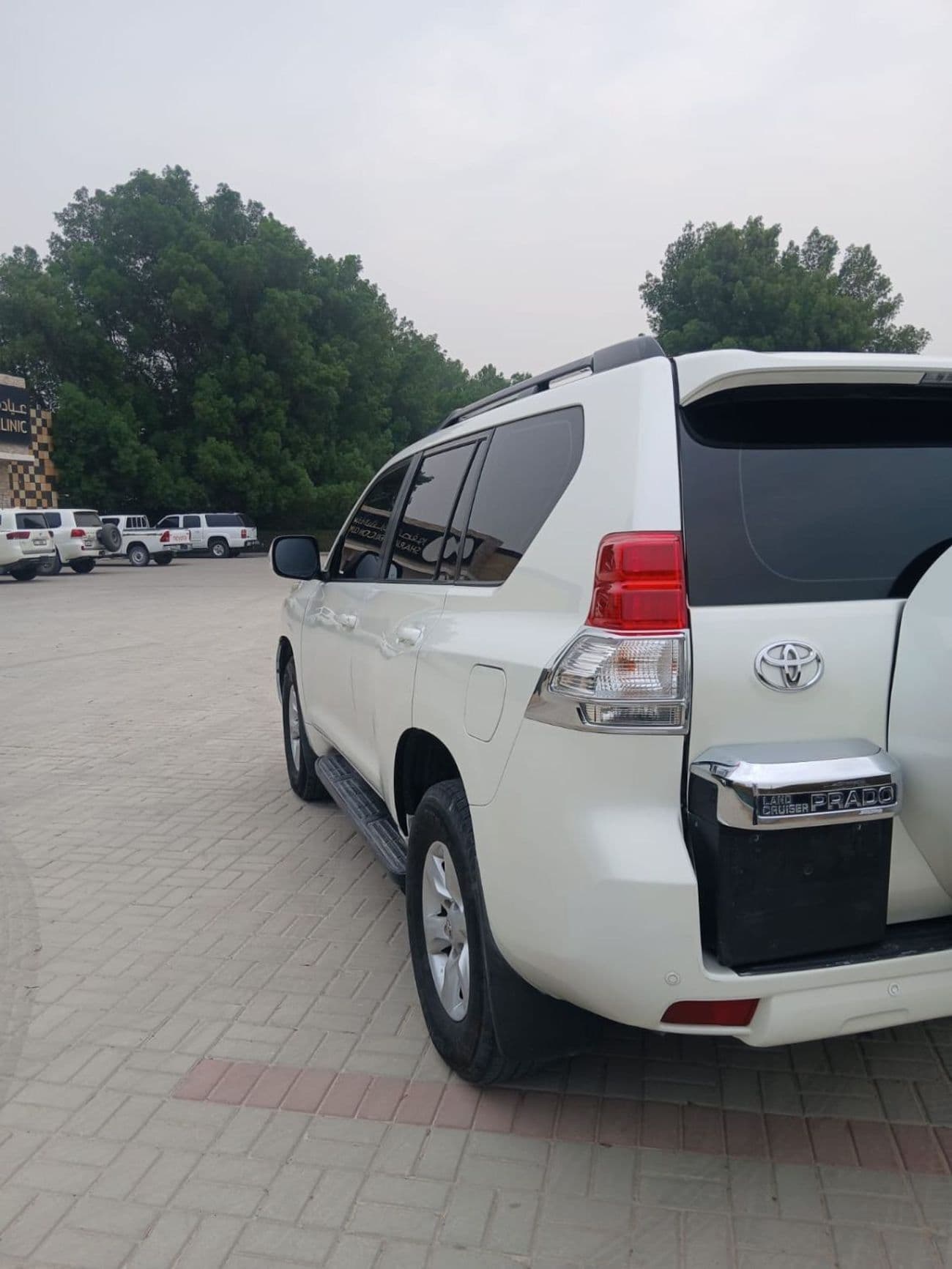2011 Toyota Prado TX L thumbnail 6
