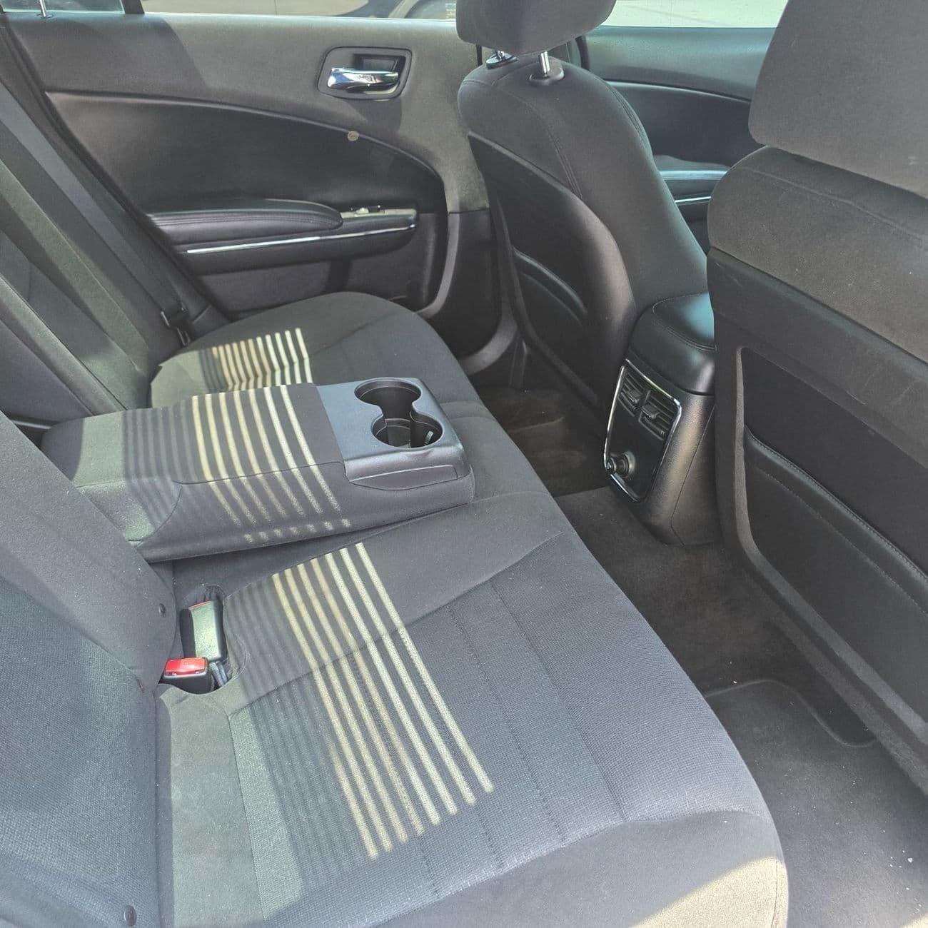 2014 Dodge Charger SE thumbnail 5