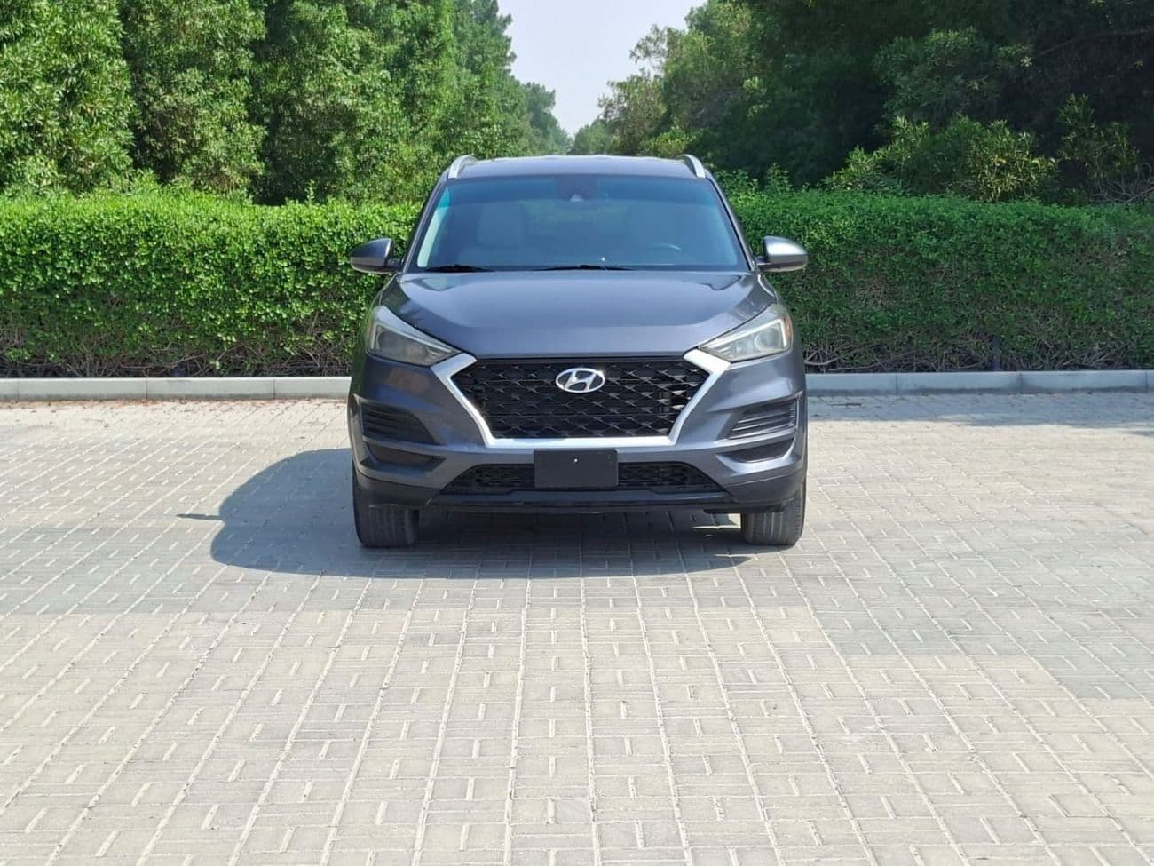 2019 Hyundai Tucson GL MID thumbnail 3