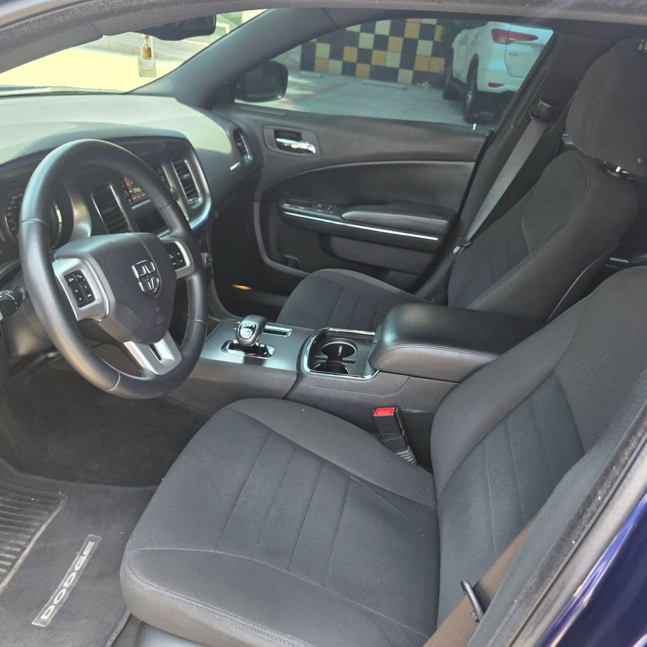 2014 Dodge Charger SE thumbnail 8