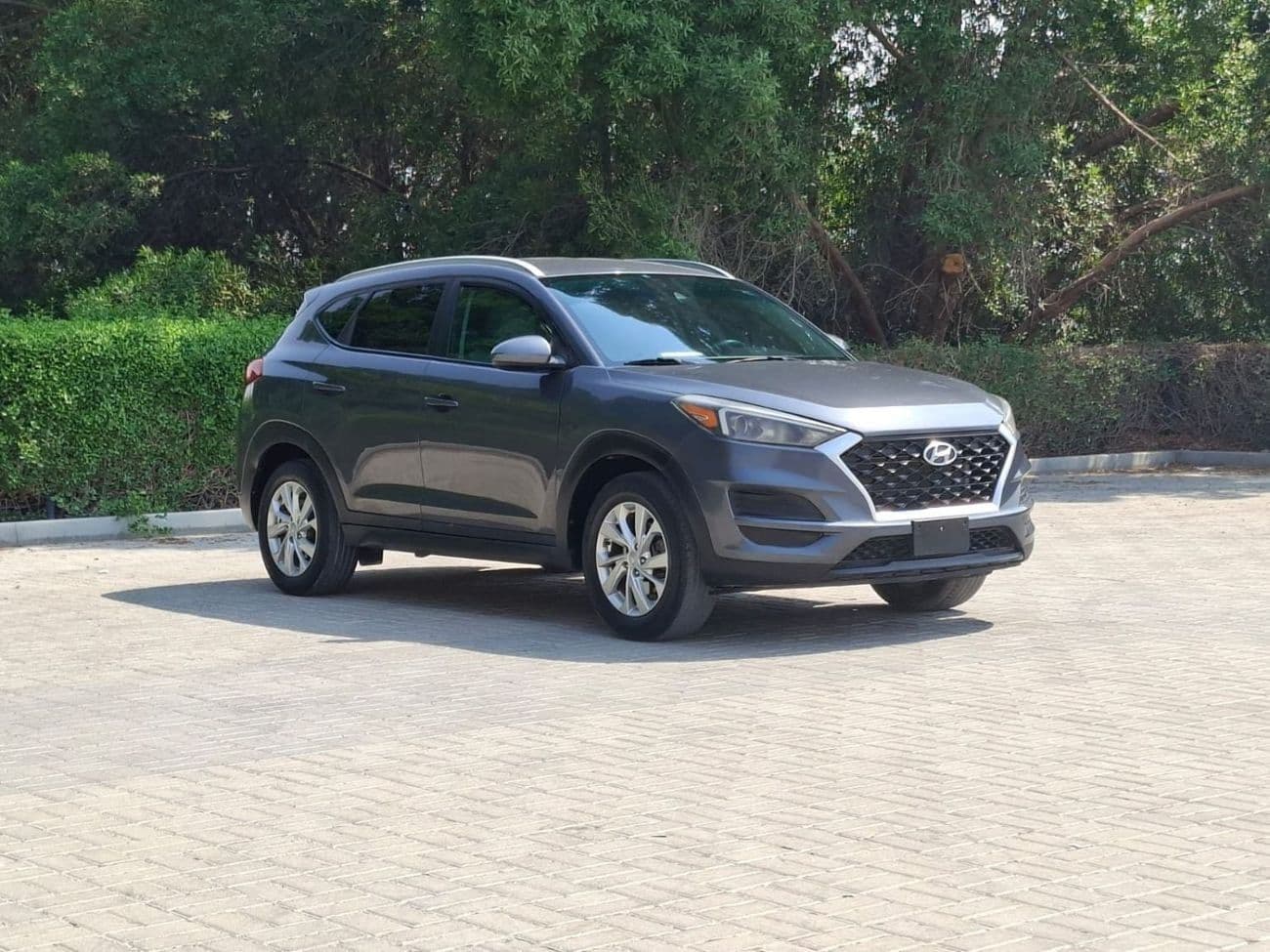 2019 Hyundai Tucson GL MID thumbnail 4