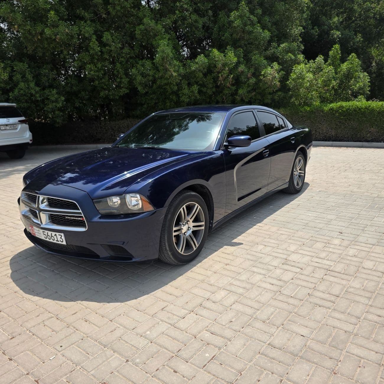 2014 Dodge Charger SE thumbnail 2