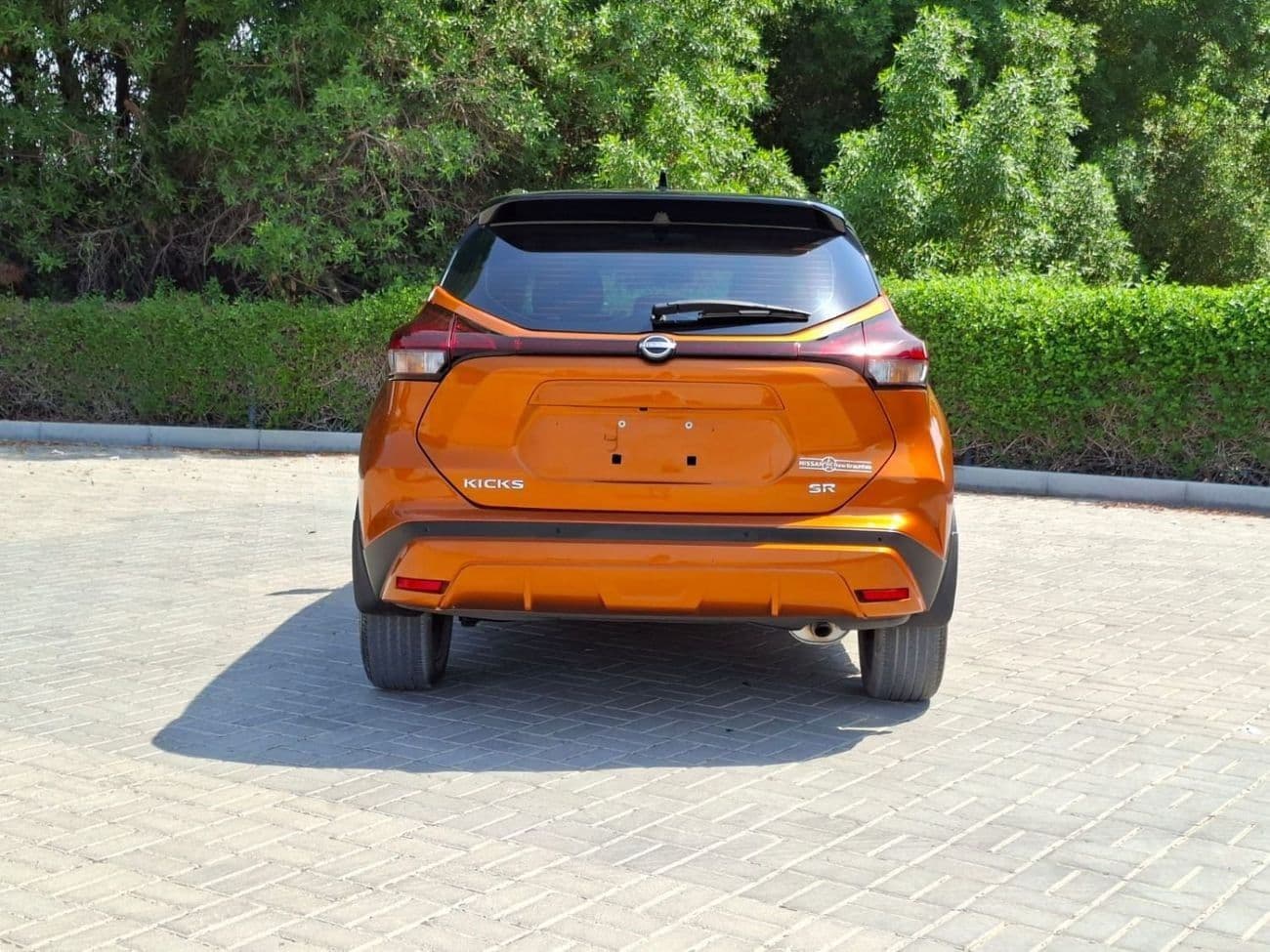 2024 Nissan Kicks SL thumbnail 8