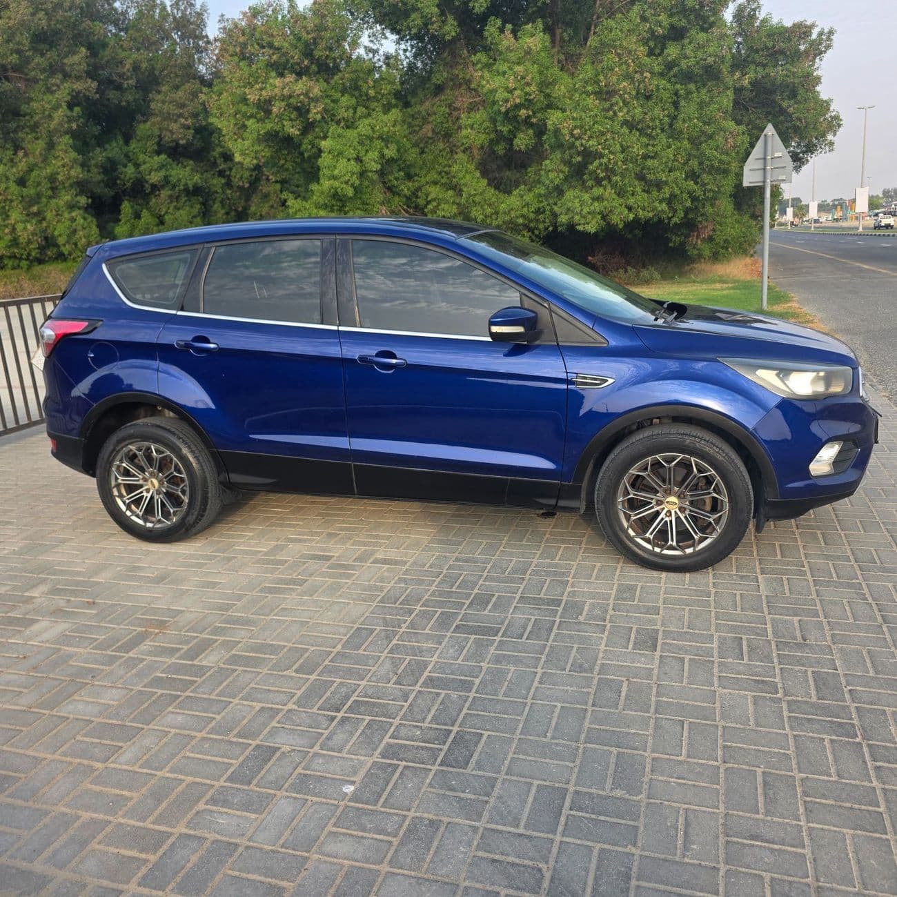 2018 Ford Escape SE thumbnail 6