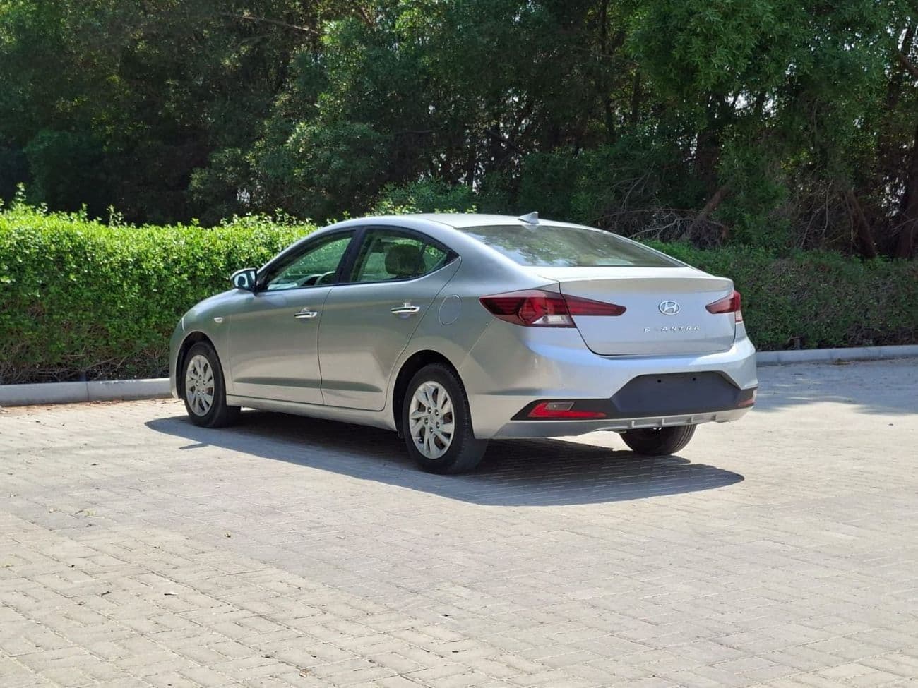 2020 Hyundai Elantra GL thumbnail 6