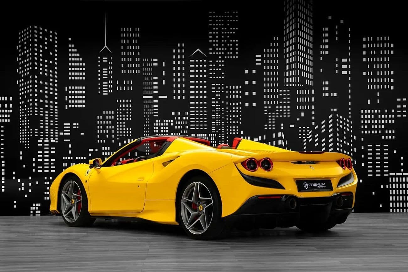 2023 Ferrari F8 Spider STANDARD thumbnail 4