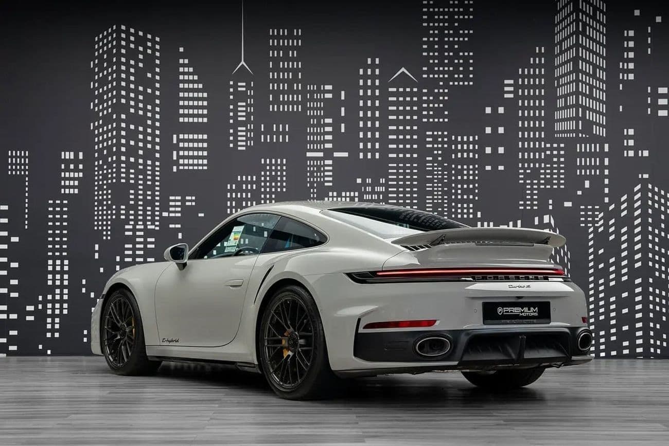 2026 Porsche 911 TURBO S thumbnail 5