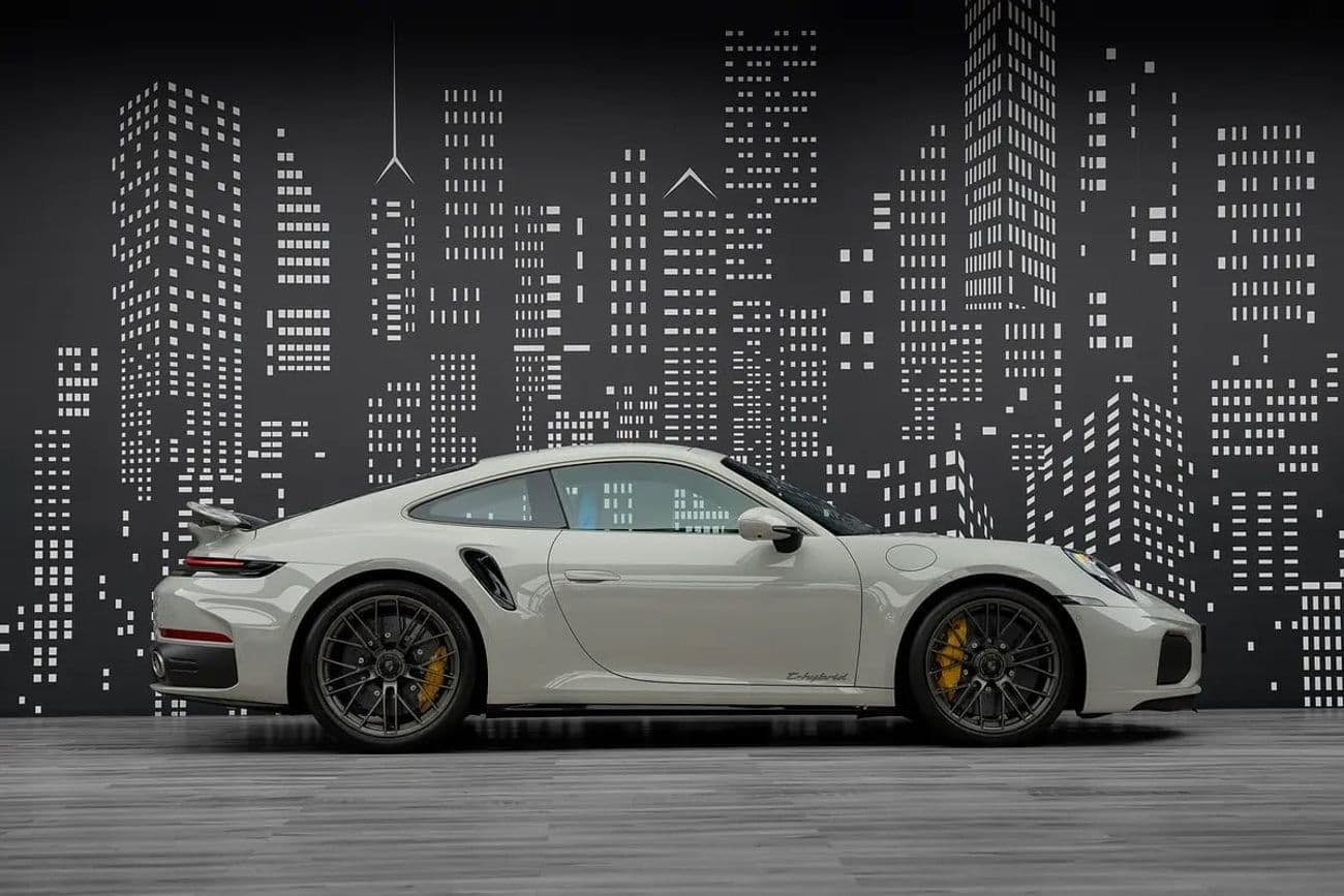 2026 Porsche 911 TURBO S thumbnail 8