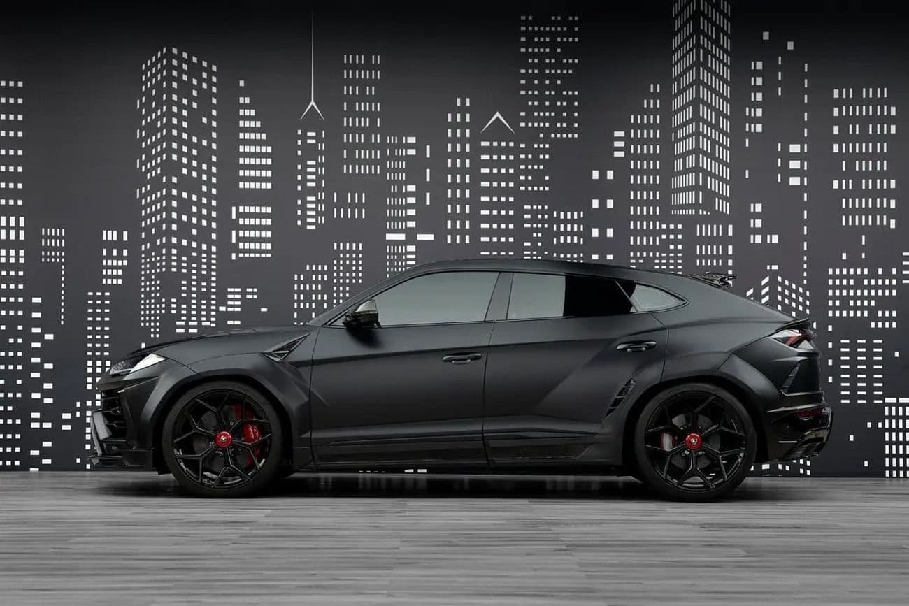 2022 Lamborghini Urus STANDARD thumbnail 7