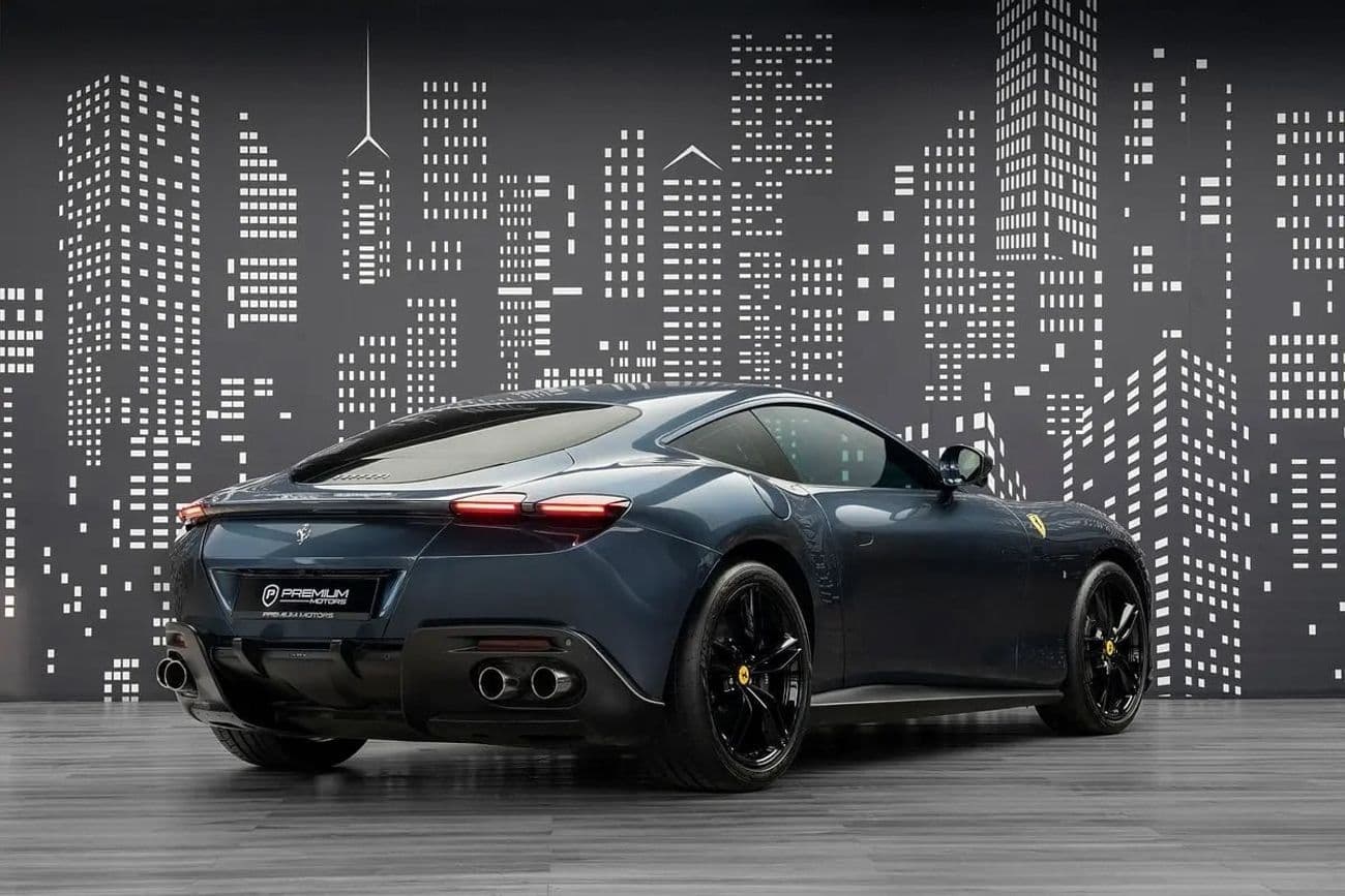 2023 Ferrari Roma STANDARD thumbnail 5