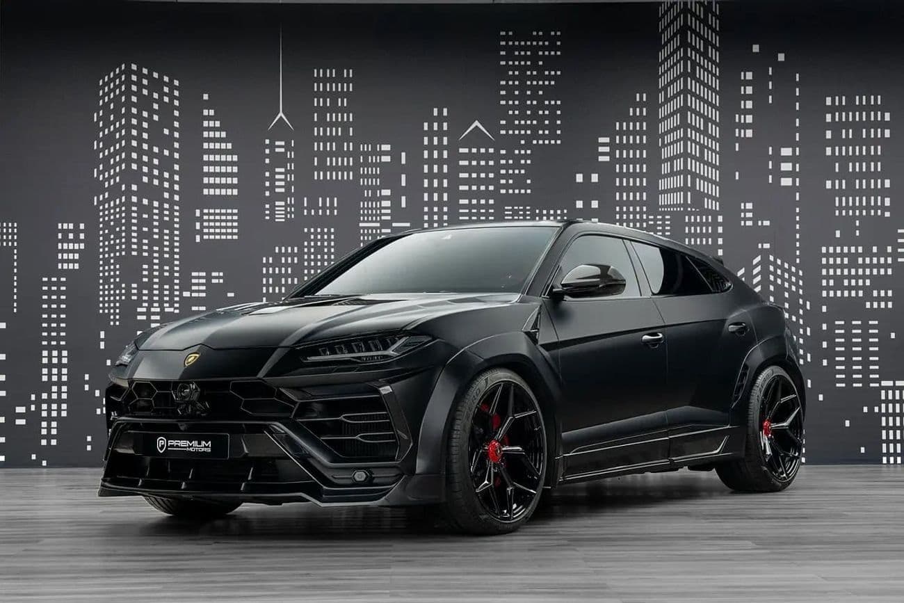 2022 Lamborghini Urus STANDARD thumbnail 2