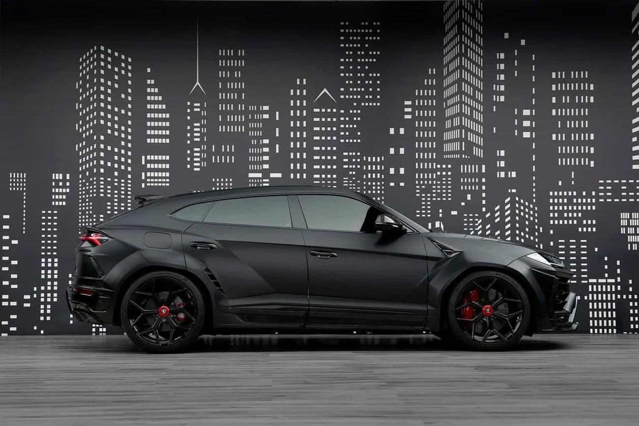 2022 Lamborghini Urus STANDARD thumbnail 8