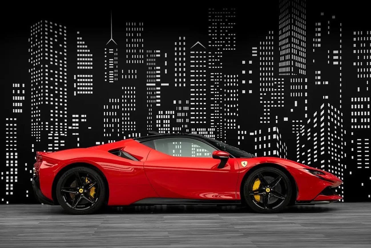 2022 Ferrari SF90 STRADALE thumbnail 8