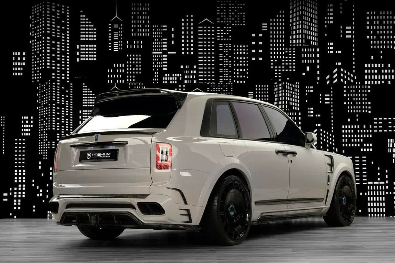 2024 Rolls Royce Cullinan STANDARD thumbnail 2