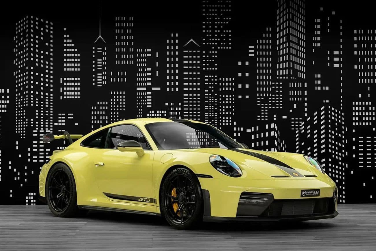 2025 Porsche 911 GT3 thumbnail 3