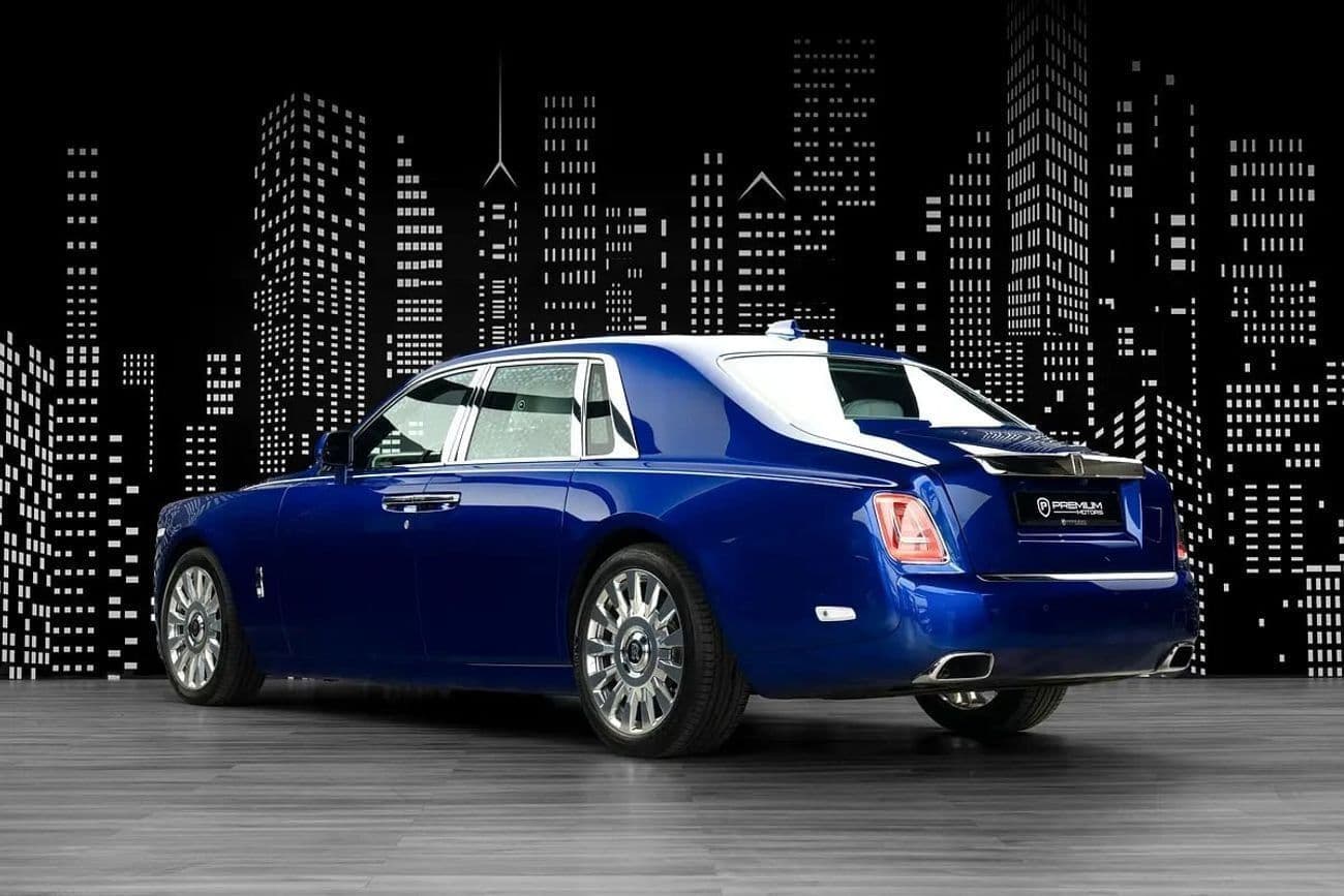 2019 Rolls Royce Phantom STANDARD thumbnail 4