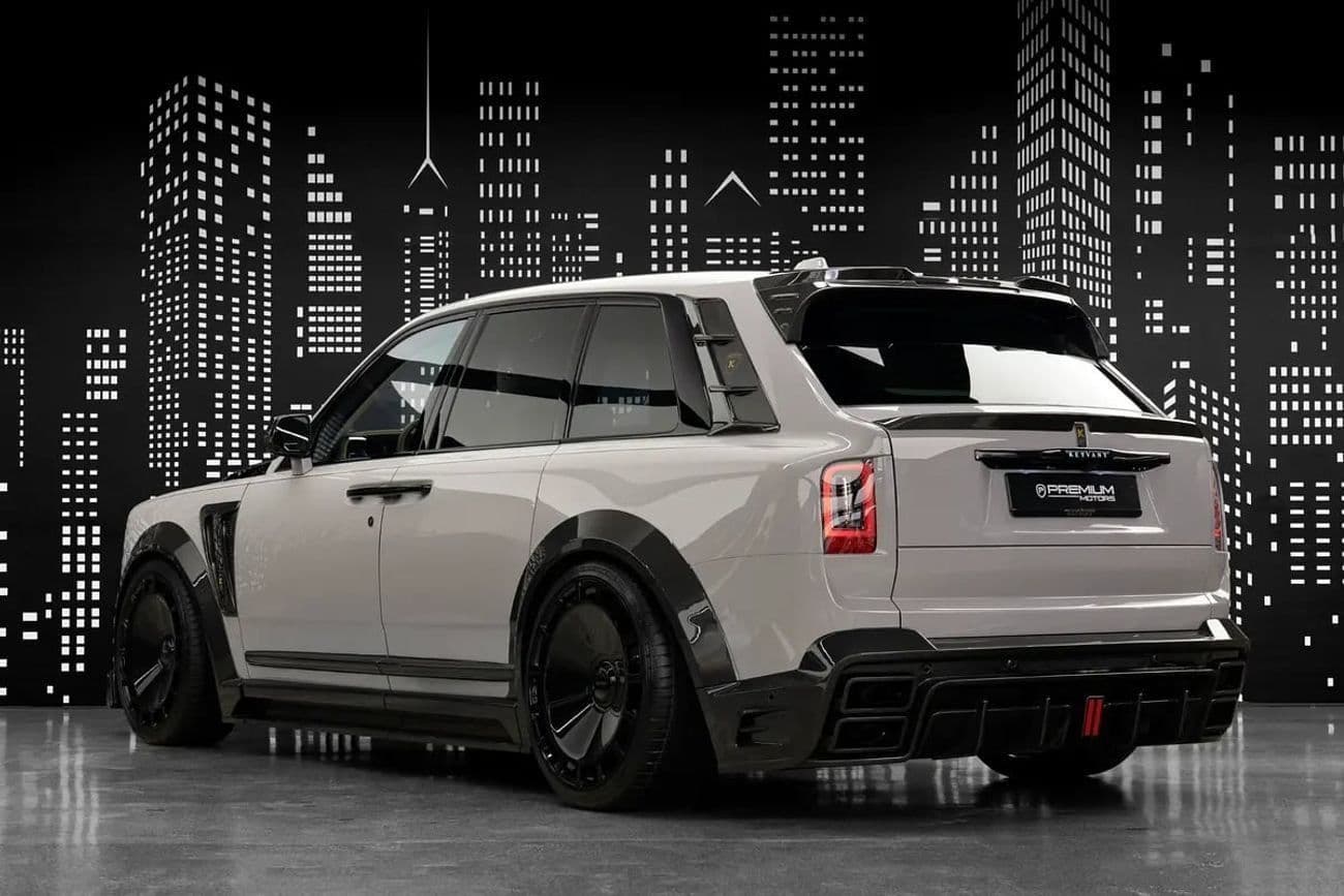 2026 Rolls Royce Cullinan BLACK BADGE thumbnail 4
