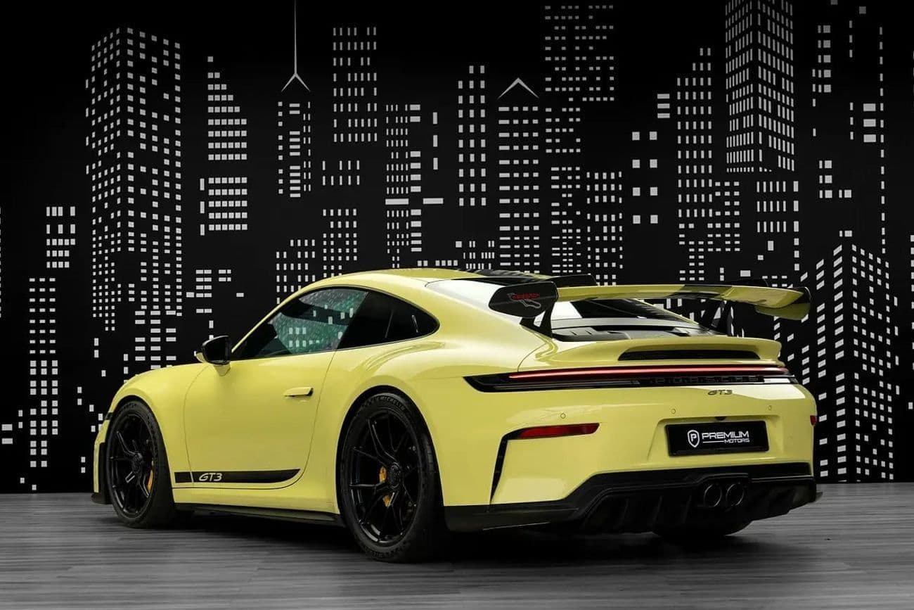 2025 Porsche 911 GT3 thumbnail 4