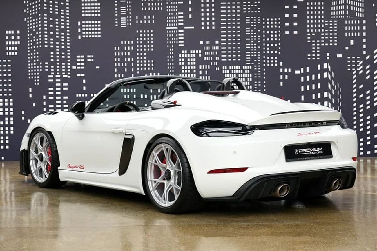 2024 Porsche 718 Spyder RS thumbnail 3