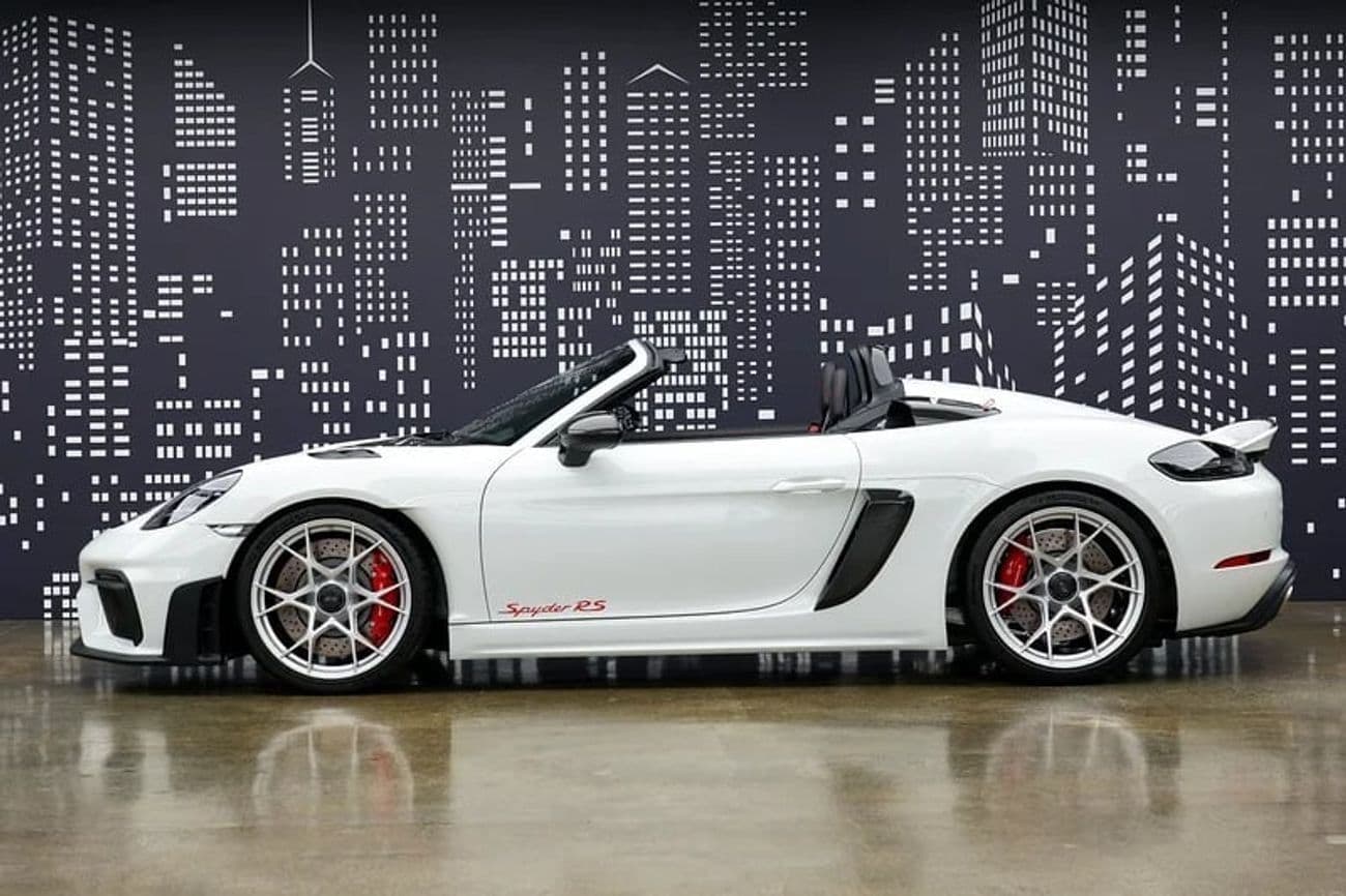 2024 Porsche 718 Spyder RS thumbnail 7
