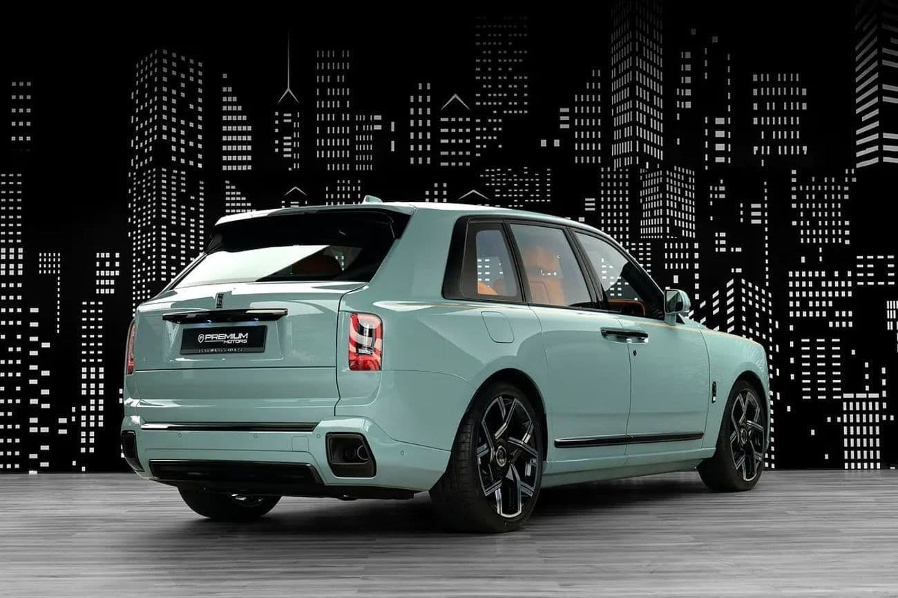 2026 Rolls Royce Cullinan BLACK BADGE thumbnail 2