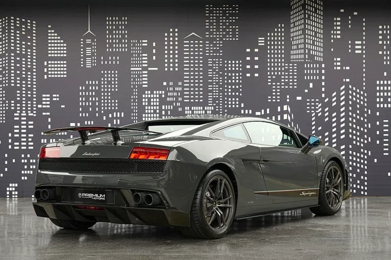 2010 Lamborghini Gallardo thumbnail 2