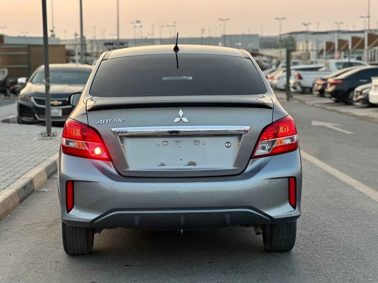 2022 Mitsubishi Attrage GLX HIGHLINE thumbnail 2