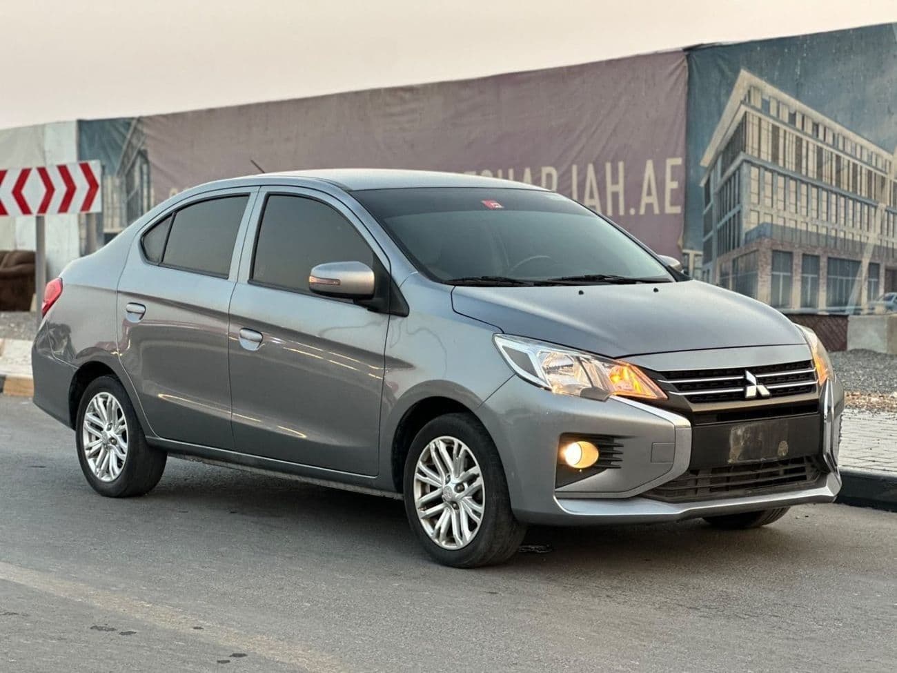 2022 Mitsubishi Attrage GLX HIGHLINE thumbnail 3