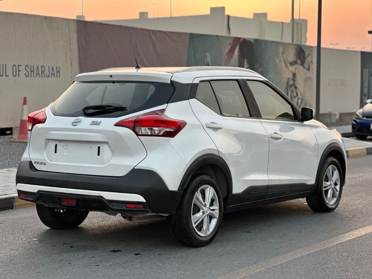 2020 Nissan Kicks SV thumbnail 5