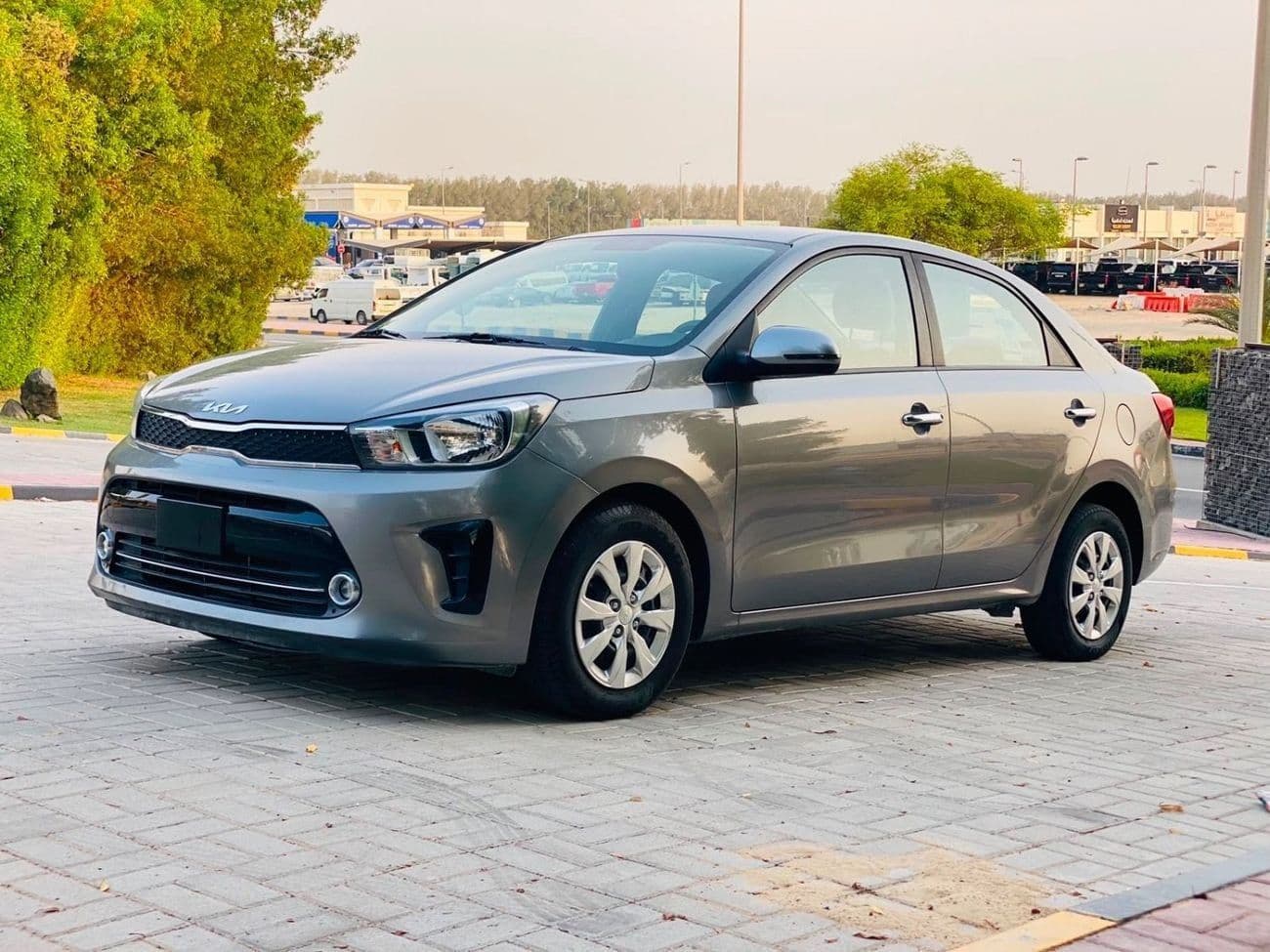 2023 Kia Pegas EX thumbnail 2