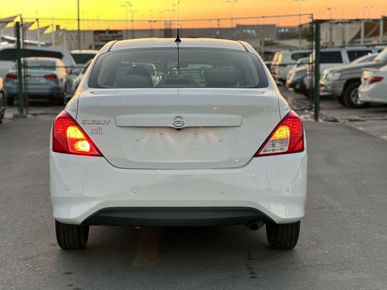 2023 Nissan Sunny S thumbnail 3
