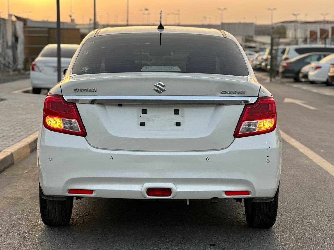 2023 Suzuki Dzire GLX thumbnail 5