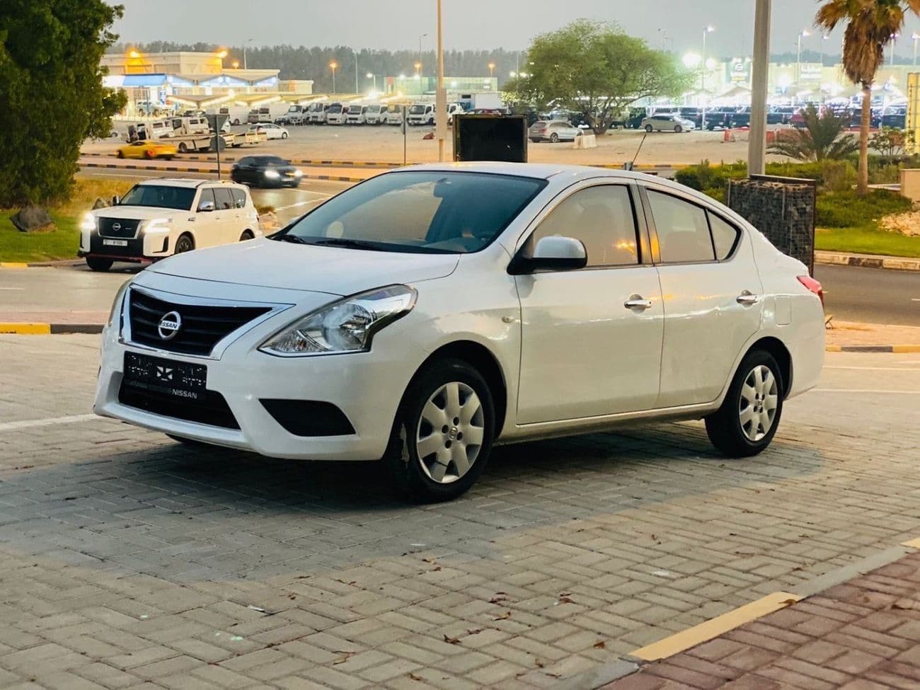 2023 Nissan Sunny SV thumbnail 3
