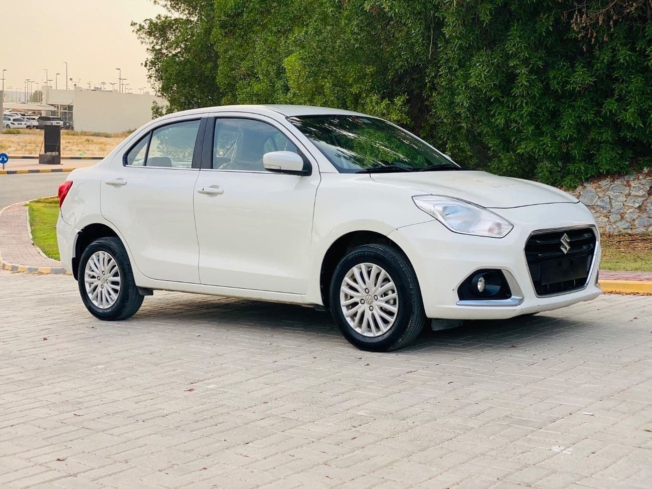 2023 Suzuki Dzire GLX thumbnail 2