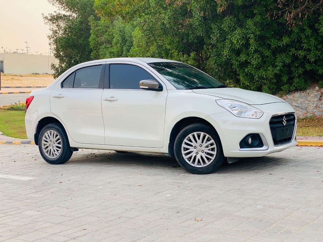 2023 Suzuki Dzire GLX thumbnail 3