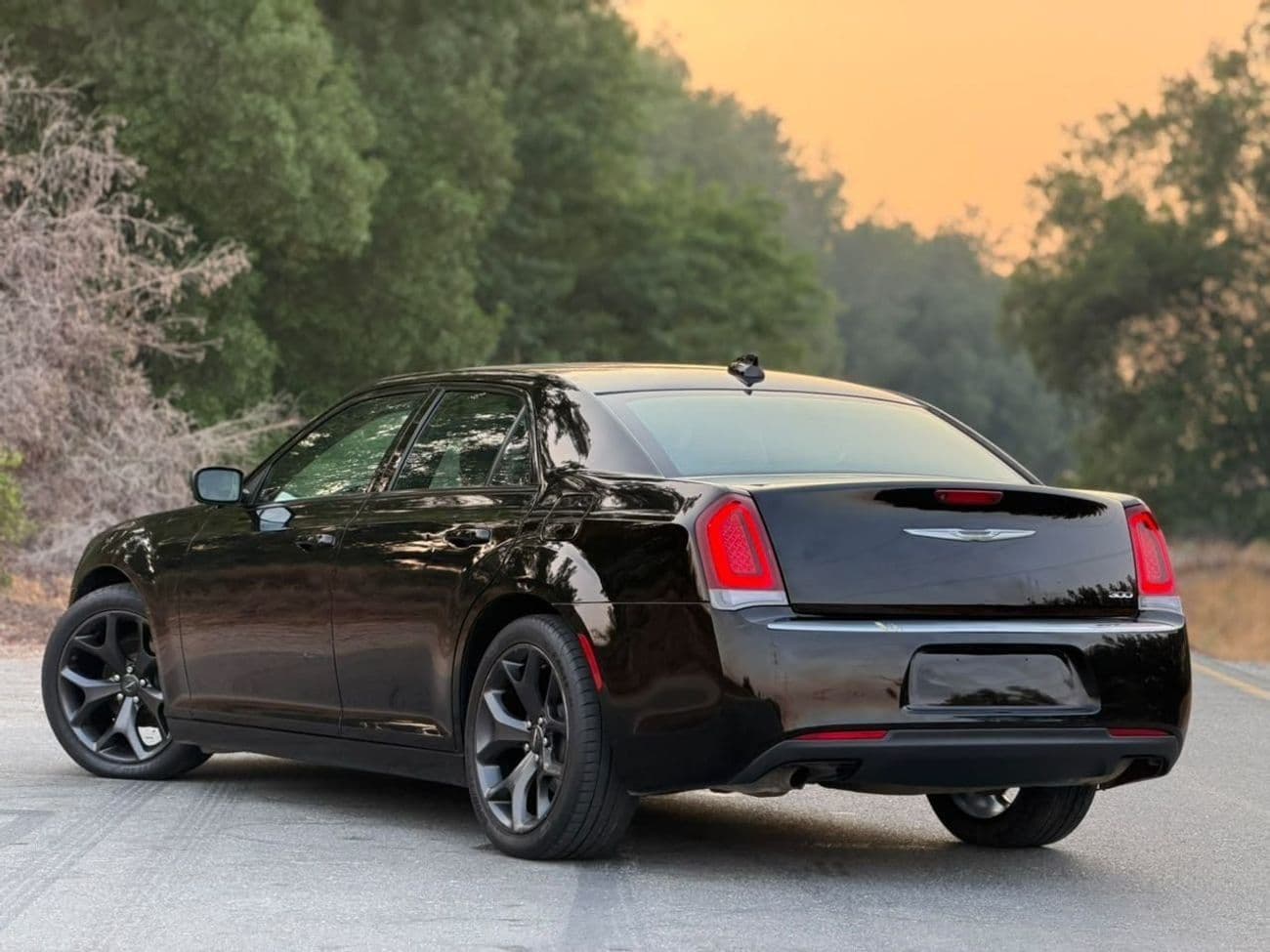 2021 Chrysler 300s thumbnail 6