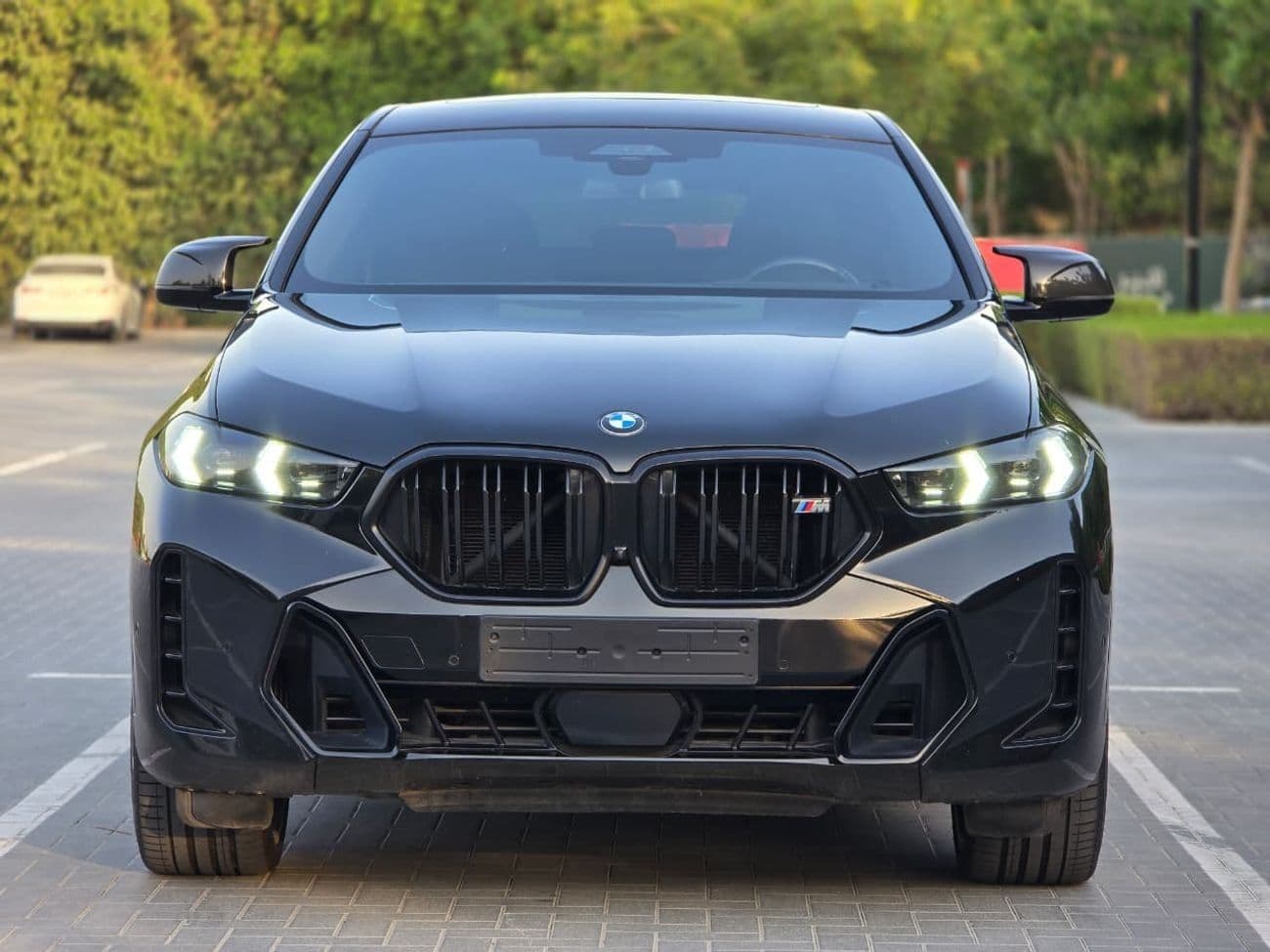 2023 BMW X6 M STANDARD thumbnail 3