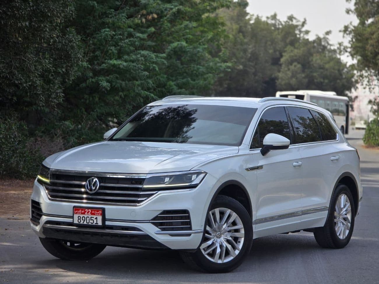 2018 Volkswagen Touareg COMFORT LINE thumbnail 3