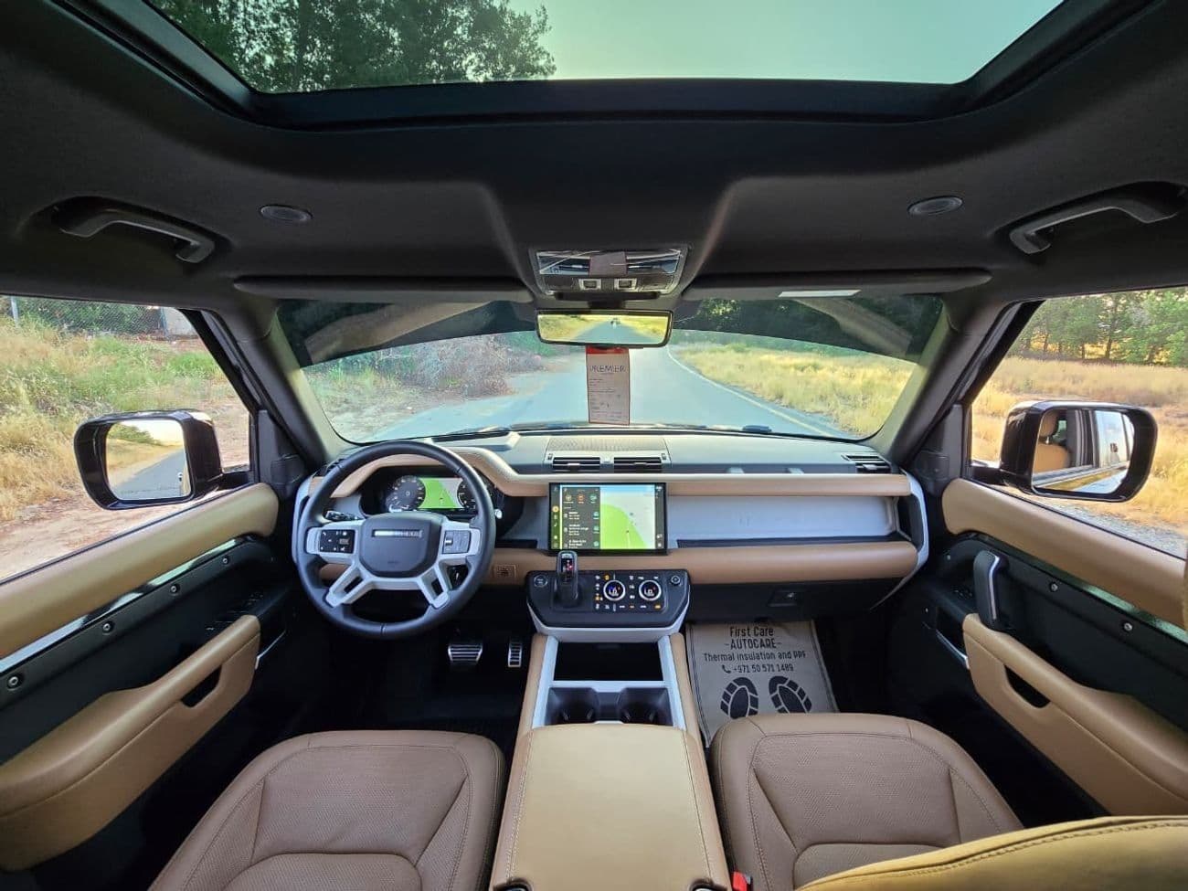 2025 Land Rover Defender 110 HSE P400 thumbnail 7
