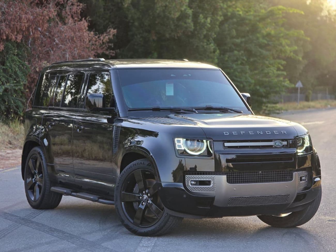 2025 Land Rover Defender 110 HSE P400