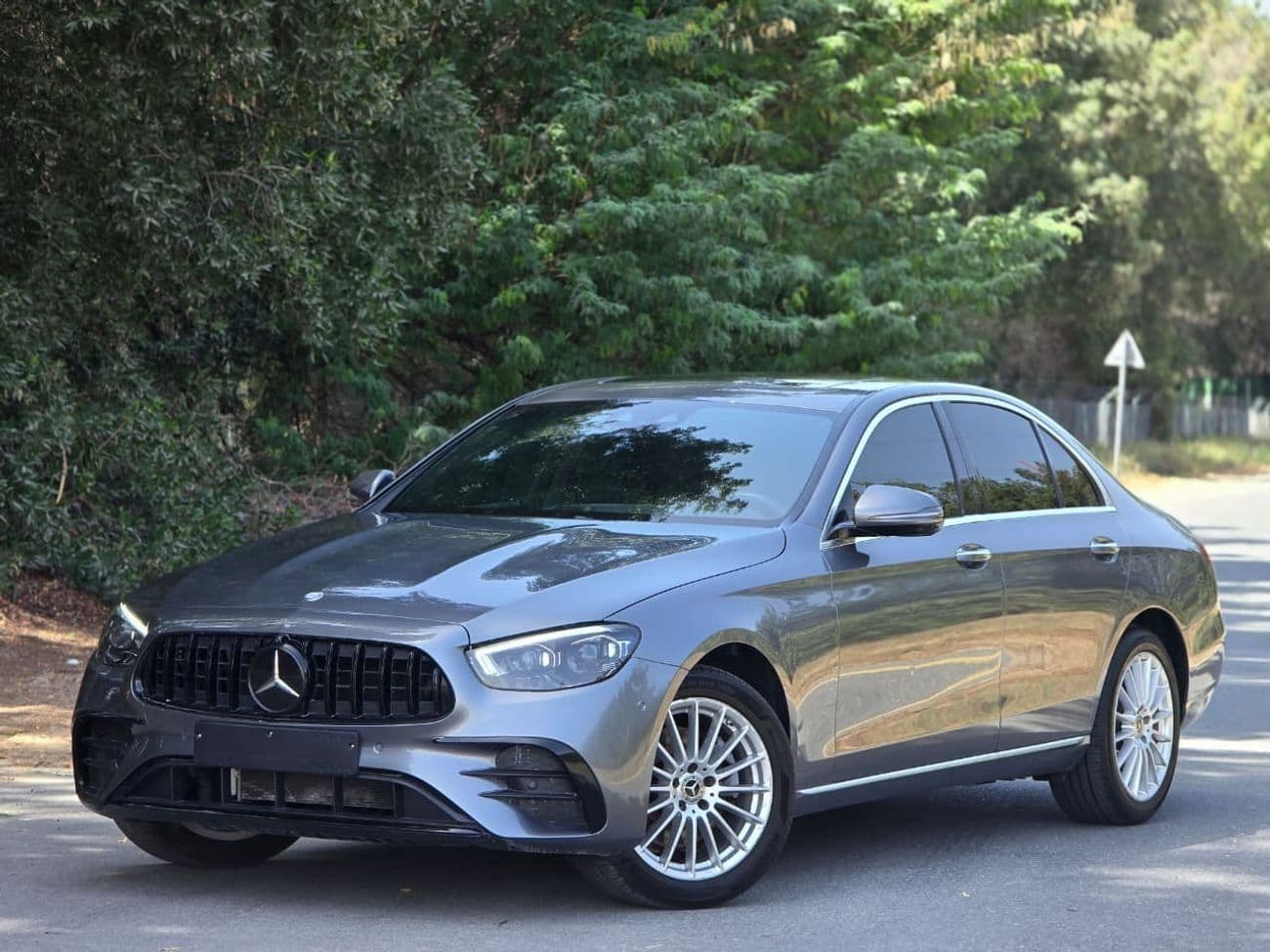 2021 Mercedes Benz E250 STANDARD thumbnail 3
