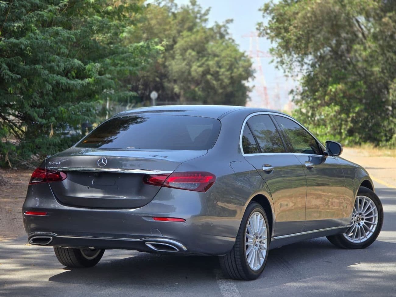 2021 Mercedes Benz E250 STANDARD thumbnail 4