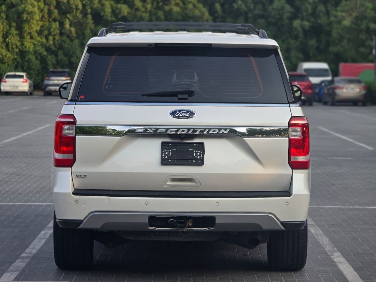 2018 Ford Expedition XLT LTH thumbnail 6