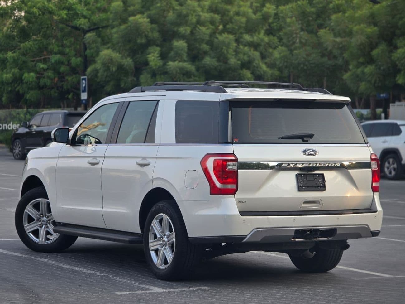 2018 Ford Expedition XLT LTH thumbnail 7