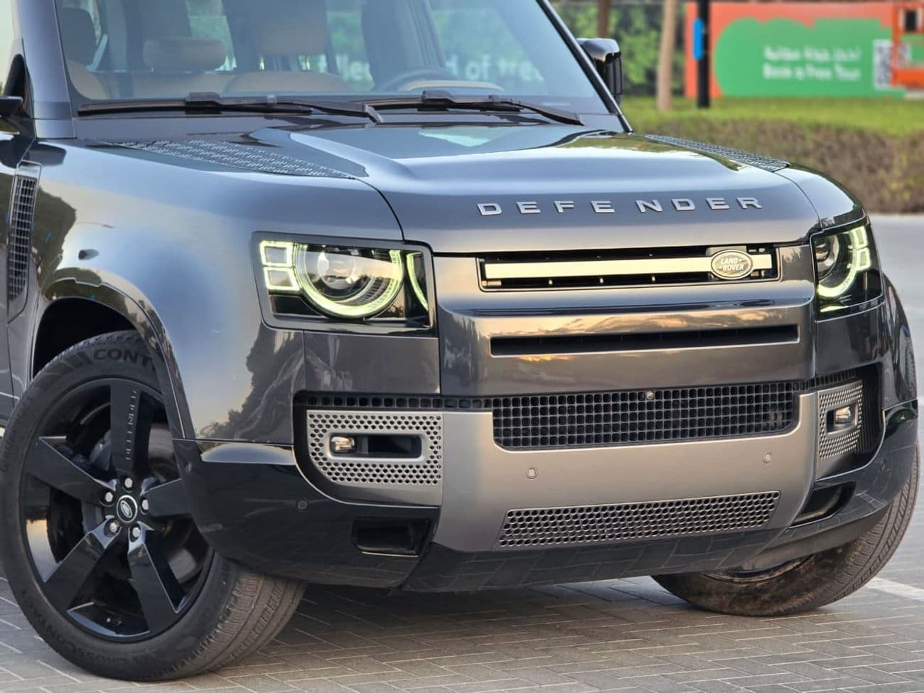 2025 Land Rover Defender 110 X DYNAMIC HSE P400 thumbnail 4