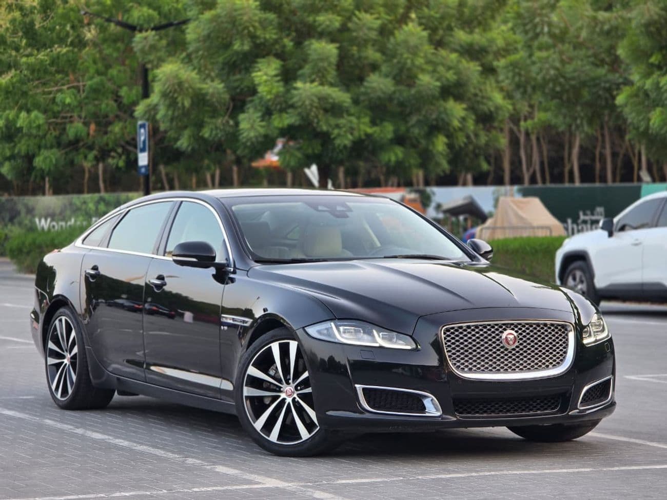 2019 Jaguar XJ 50 LWB