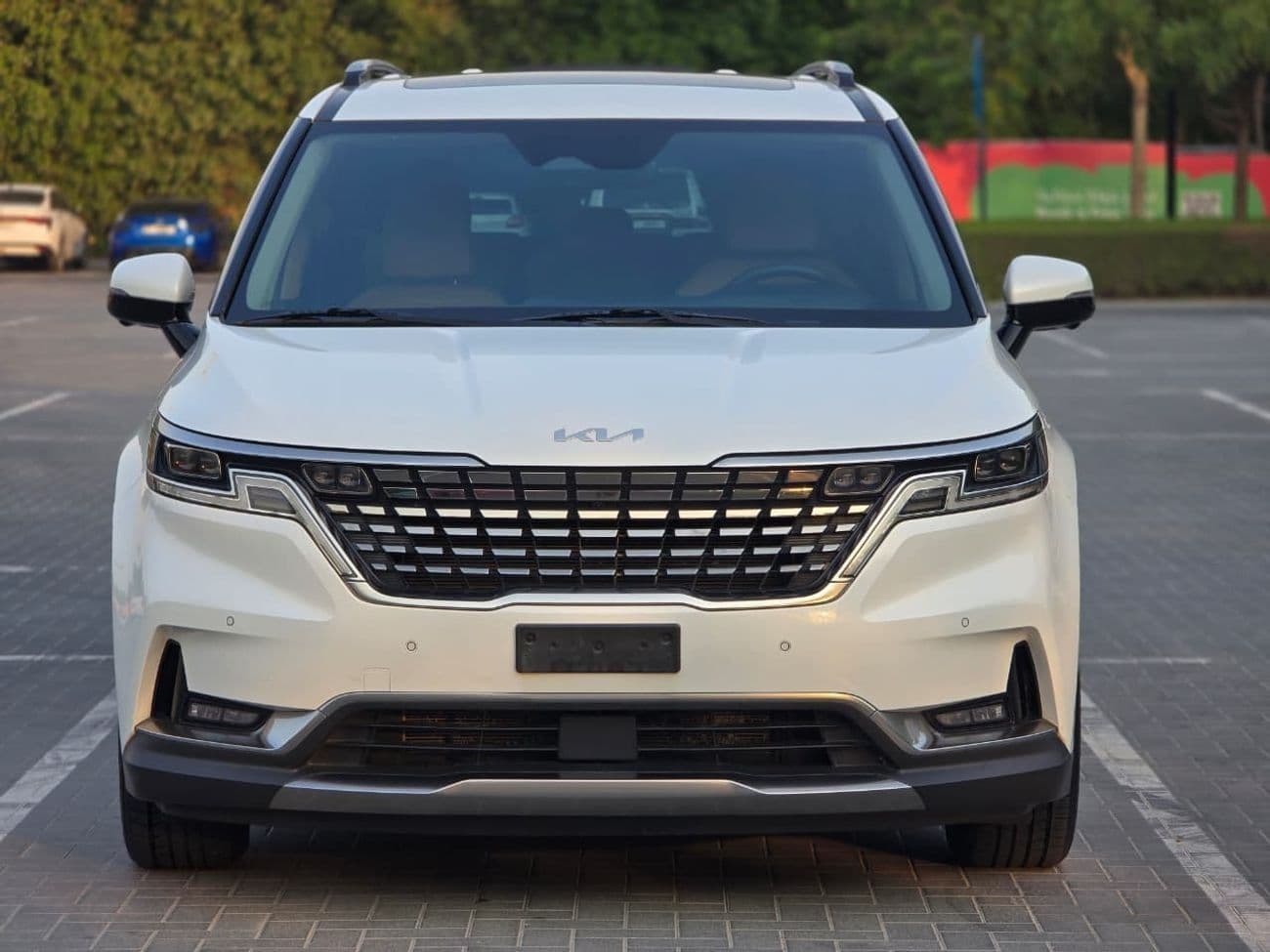2023 Kia Carnival EX DLX thumbnail 2