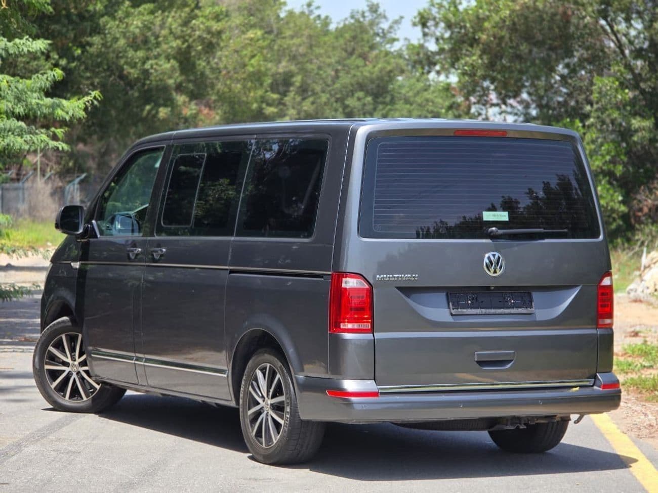 2019 Volkswagen Multivan HIGHLINE thumbnail 4