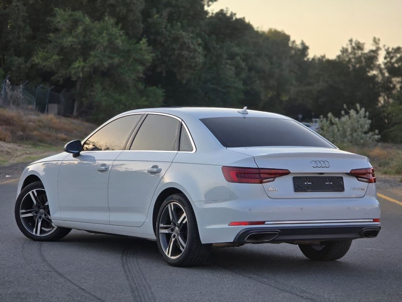 2019 Audi A4 40 TFSI S LINE thumbnail 7