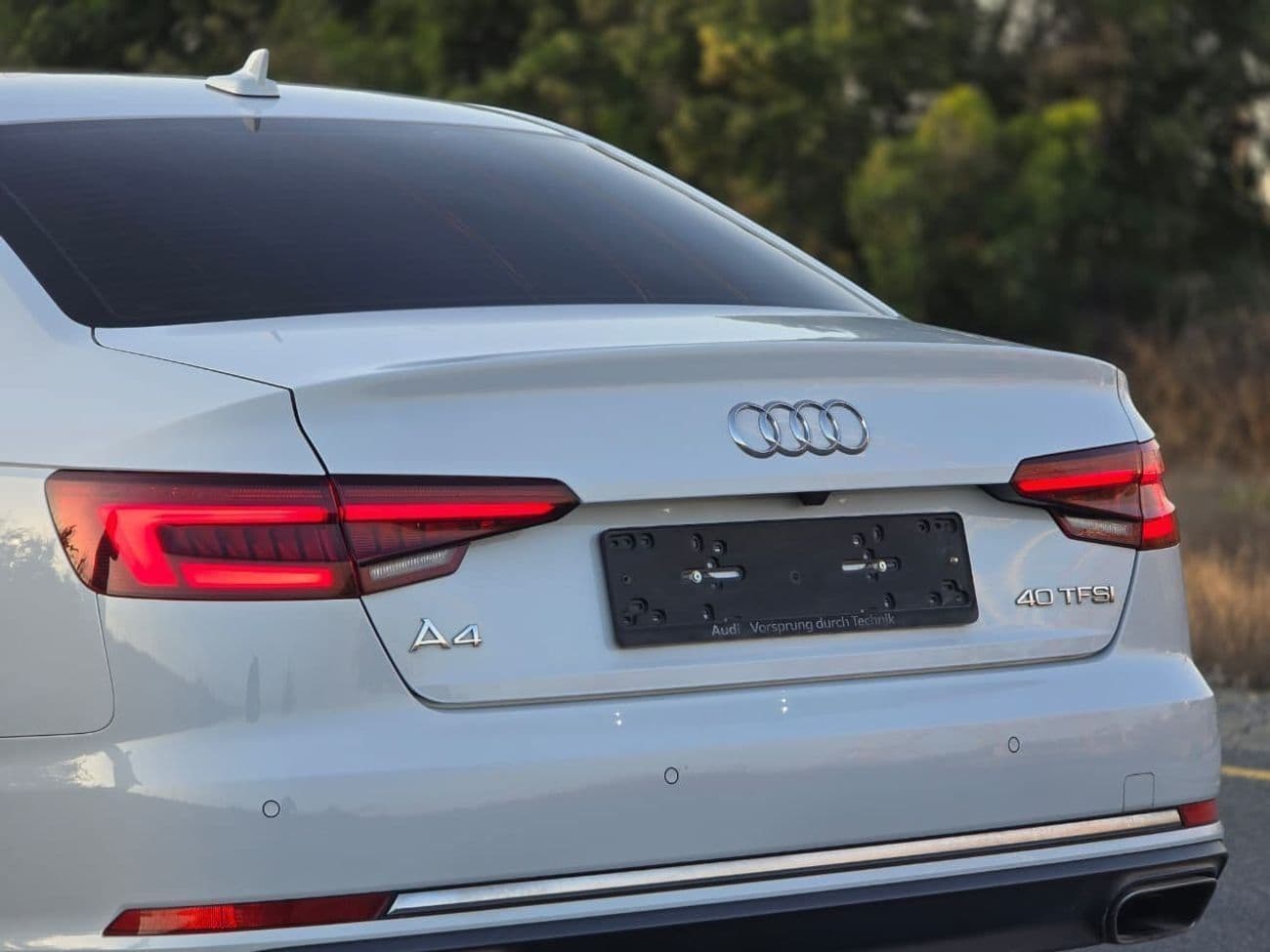 2019 Audi A4 40 TFSI S LINE thumbnail 8